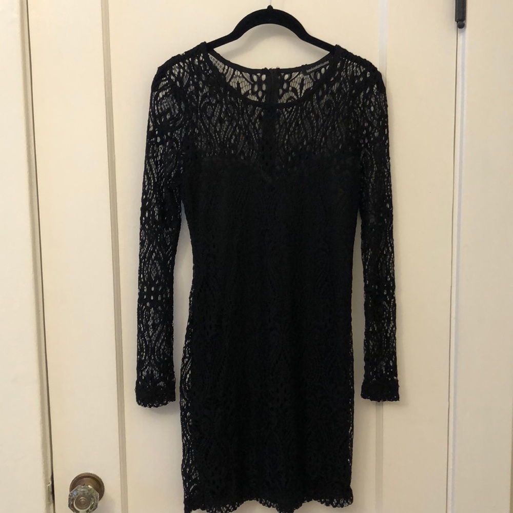 Black Long Sleeve Lace Dress - Picture 3 of 5